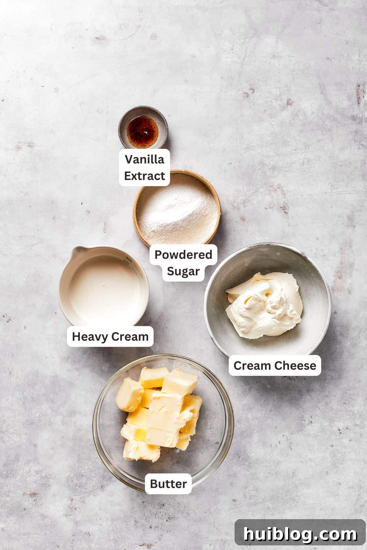 The ingredients for red velvet brownies icing are text-labeled.